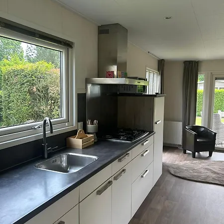 Cozy With Veranda And Garden In The Veluwe Voorthuizen