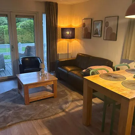 Cozy With Veranda And Garden In The Veluwe Ferienhaus